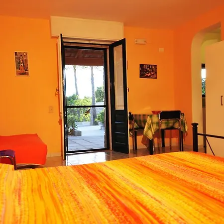 Collina Degli Ulivi 아파트호텔 *