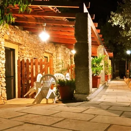 Collina Degli Ulivi 아파트호텔 *
